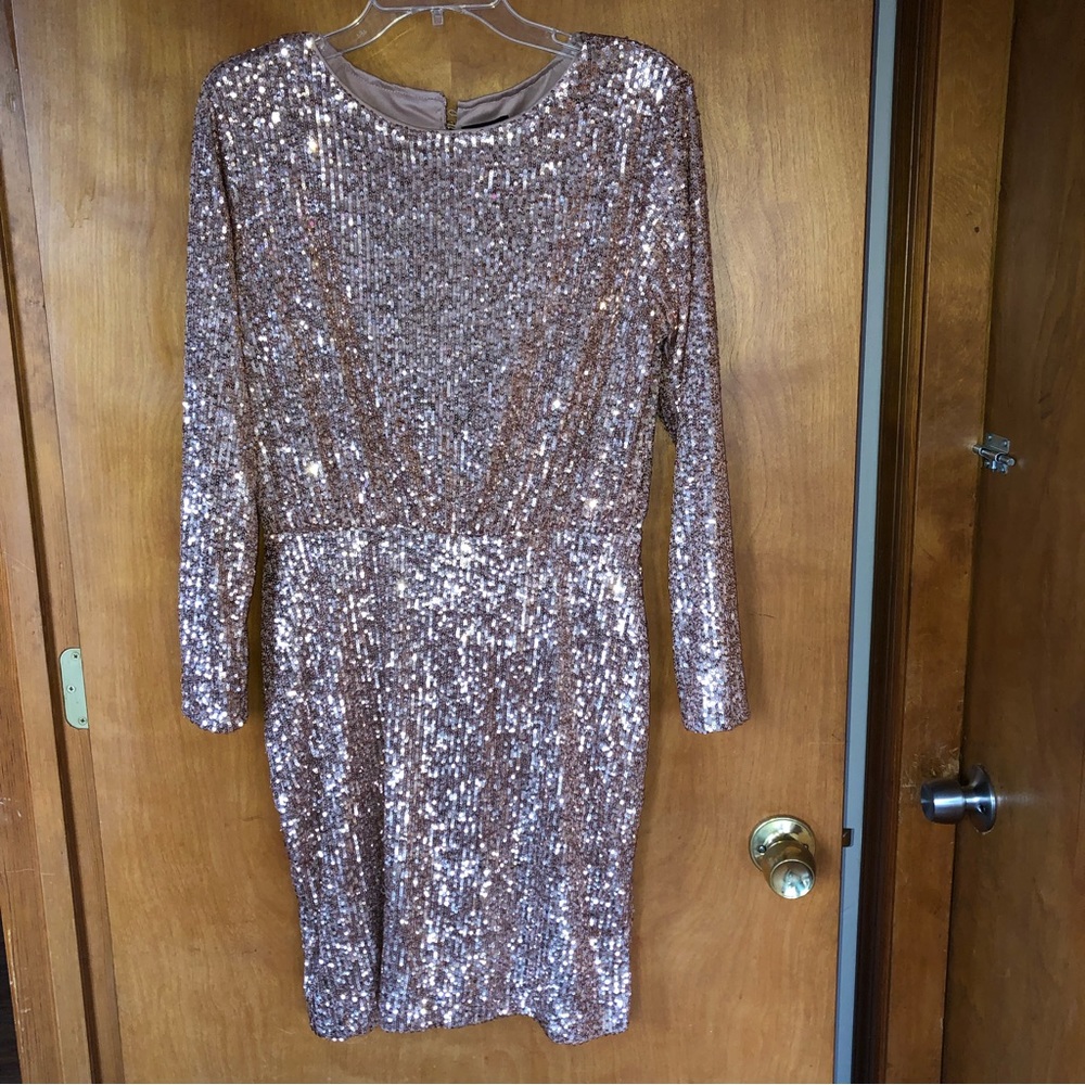 The Limited sequin dress/Rose gold